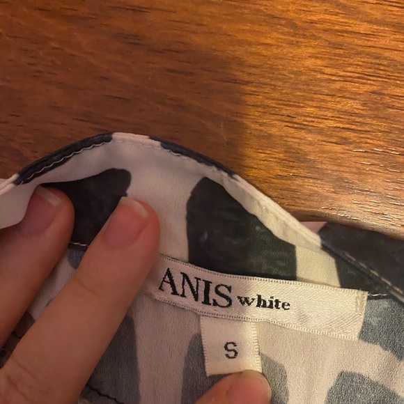 Chico's Black and White Layered Blouse - Picture 3 of 3